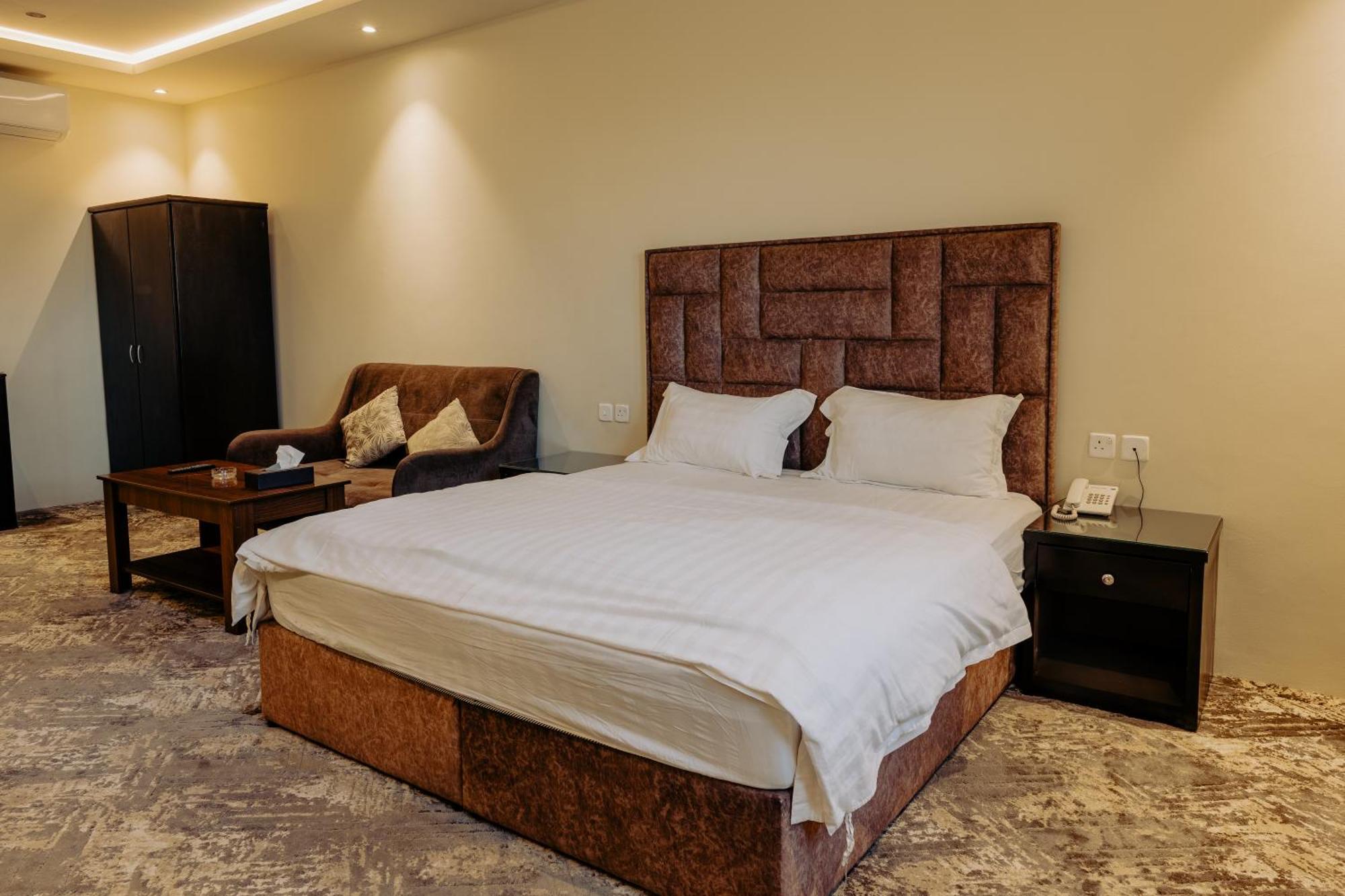 Radiha Hotel Suites Al Hawiyah Exterior foto